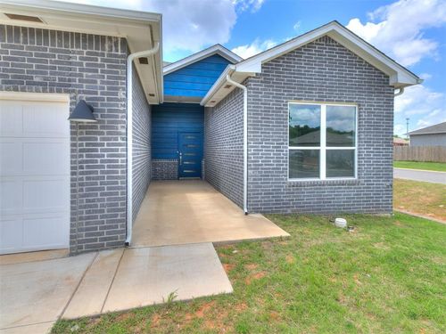 517 Remington Ave, Jones, OK, 73049-0139 | Card Image