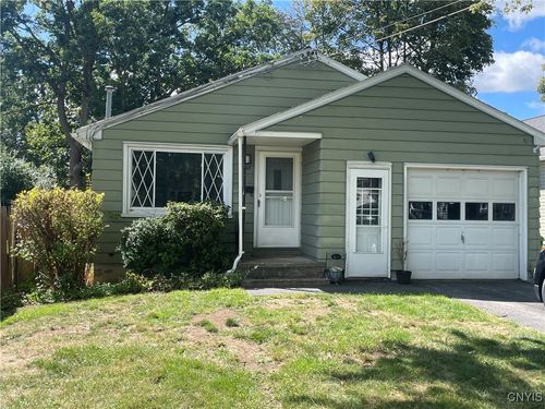 225 Fairmount Ave, Liverpool, NY, 13088-6455 | Card Image