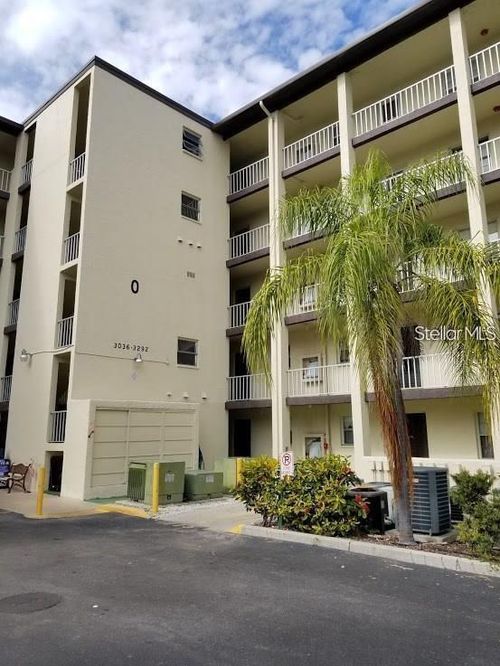 523-3288 Lake Bayshore Dr, BRADENTON, FL, 34205-5522 | Card Image