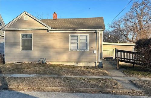 841 S 20th St, Saint Joseph, MO, 64507-1121 | Card Image