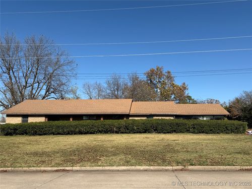609 Cherokee Ave, Hartshorne, OK, 74547-2431 | Card Image