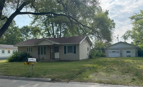 824 Harbor Ave, Monroe, MI, 48162-2531 | Card Image