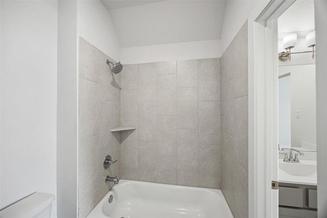 29024 Red Loop Dr, House other with 4 bedrooms, 4 bathrooms and 3 parking in New Caney TX | Image 39