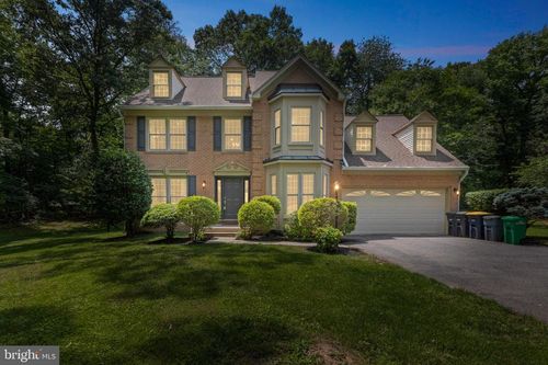 11000 Hillgate Ln, Glenn Dale, MD, 20769-2005 | Card Image