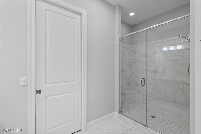 UNIT-202 - 9673 Montelanico Loop, Condo with 3 bedrooms, 3 bathrooms and null parking in NAPLES FL | Image 17