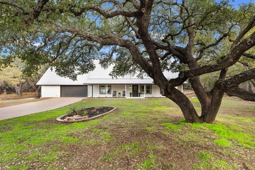 1218 County Road 132b, Kingsland, TX, 78639-3949 | Card Image