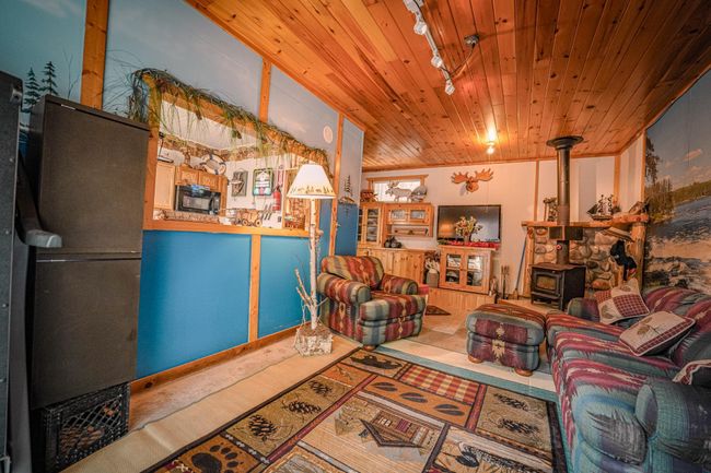 Party Room | Image 26