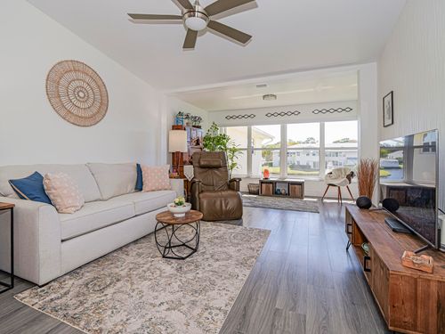 206-675 W Lake Jasmine Cir, Vero Beach, FL, 32962-8579 | Card Image