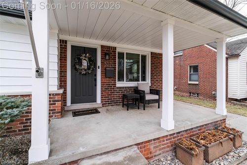 3026 N Vermont Ave, Royal Oak, MI, 48073-3575 | Card Image