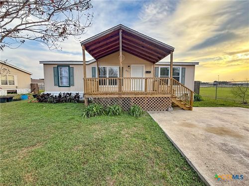 801 E Mesquite Ln, Victoria, TX, 77901-3319 | Card Image