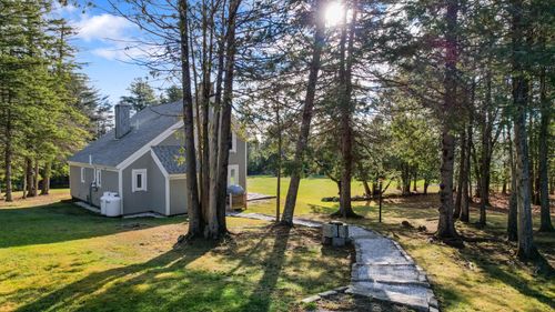 2061 Skyway Valley, Hermon, ME, 04401 | Card Image