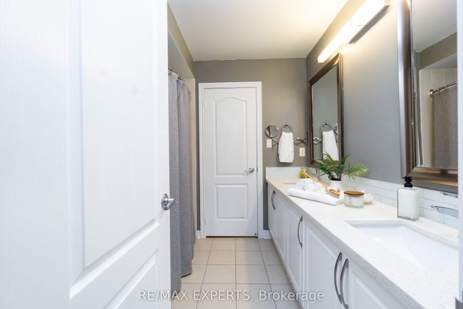 60 Crystalhill Dr, House other with 6 bedrooms, 5 bathrooms and 4 parking in Brampton ON | Image 18