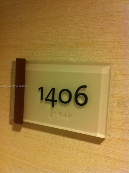 apt-1406-1050 Brickell Ave, Miami, FL, 33131-3906 | Card Image