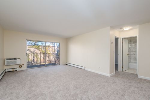 apt-203-1473 N Winslowe Dr, Palatine, IL, 60074-2940 | Card Image