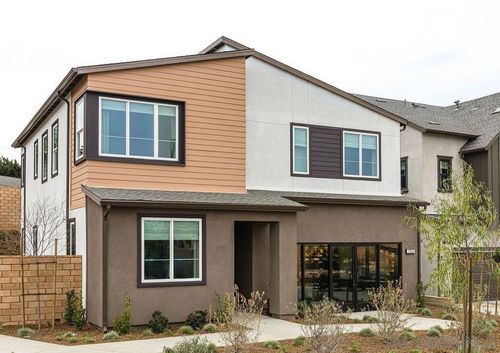 lot-8-738 Miravar Pl, Vista, CA, 92081-6757 | Card Image