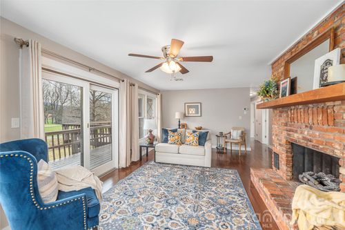 85 Dawn Ln, Canton, NC, 28716-5632 | Card Image