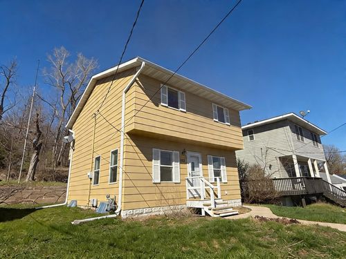 818 Hawthorn St, Red Wing, MN, 55066-3321 | Card Image