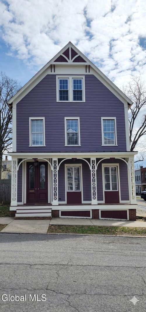 2-74 Caroline Street, Saratoga Springs, Inside, NY, 12866 | Card Image