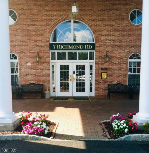 321-7321 Richmond Rd, West Milford, NJ, 07480-5126 | Card Image