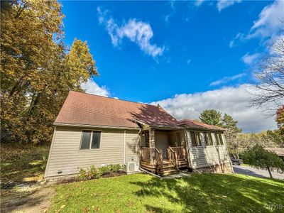 23 Lincklaen Drive, House other with 3 bedrooms, 1 bathrooms and null parking in Cazenovia NY | Image 3