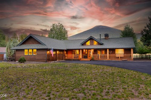 26275 Sw Metolius Meadows Dr, Camp Sherman, OR, 97730-9722 | Card Image