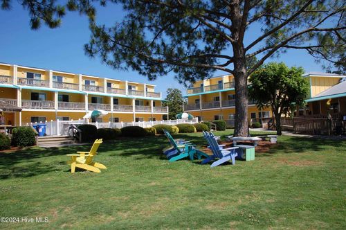 25-201 Wall St, Oriental, NC, 28571-9279 | Card Image