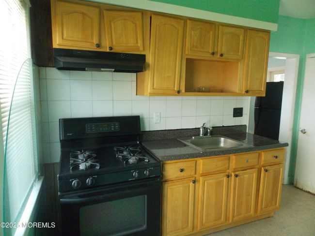 KITCHEN | Image 8