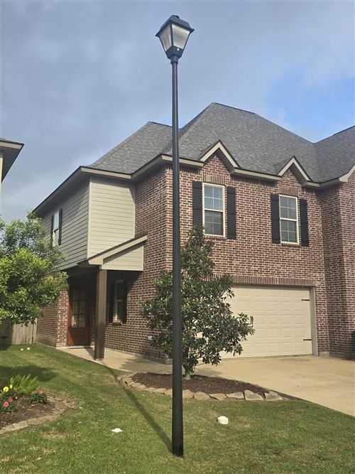 1530 Lacadie Dr, Lake Charles, LA, 70605-6690 | Card Image