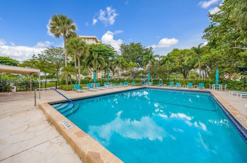 811-3095 N Course Dr, Pompano Beach, FL, 33069-3354 | Card Image