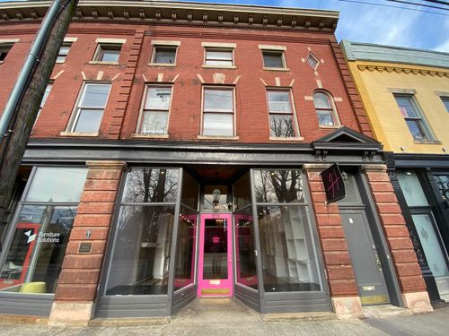 211 N Limestone, Lexington, KY, 40507-1065 | Card Image