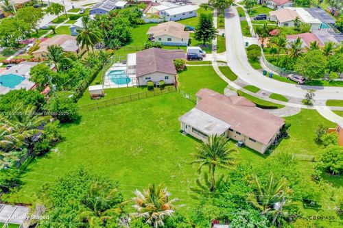 100 Nw 208th St, Miami Gardens, FL, 33169-2236 | Card Image