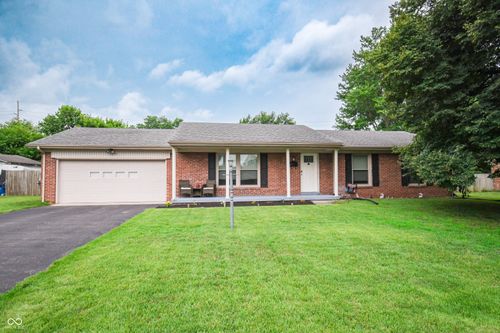 461 Western Pkwy, Seymour, IN, 47274-2271 | Card Image