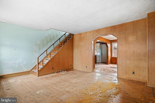 457 Robbins St, PHILADELPHIA, PA, 19111-5631 | Card Image