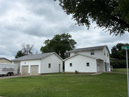311 6th St, Springville, IA, 52336-9678 | Card Image
