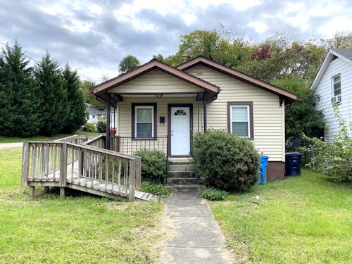 1234 Buena Vista Blvd Se, Roanoke, VA, 24013-2471 | Card Image