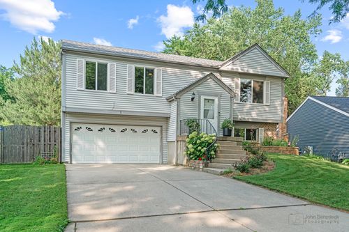 3 Manchester Ln, Vernon Hills, IL, 60061-2311 | Card Image