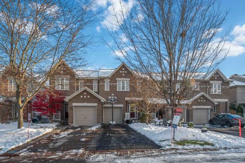135 Tandalee Cres, Kanata, ON, K2M0A1 | Card Image