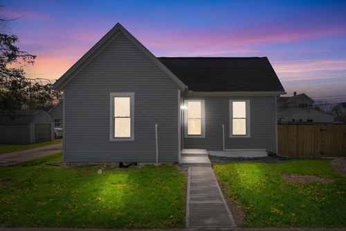 116 W Center St, London, OH, 43140-1343 | Card Image