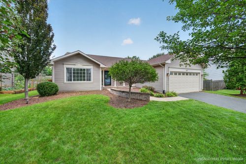 871 Brandt Dr, Lake In The Hills, IL, 60156-1561 | Card Image