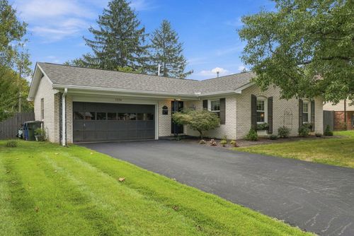 2224 Markham Ct, Lexington, KY, 40504-3219 | Card Image