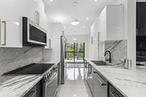 c203-11311 Pond View Dr, Wellington, FL, 33414-6072 | Card Image