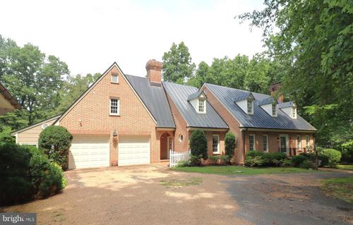 8000 Springhope Dr, Catlett, VA, 20119-1854 | Card Image