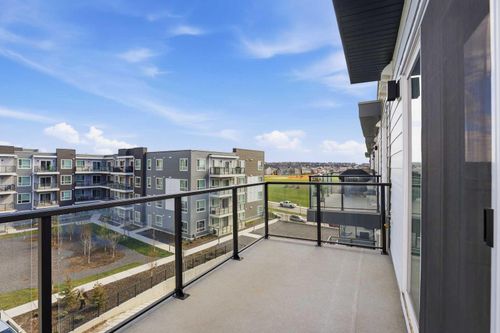 3420-33 Carringham Gate Nw, Calgary, AB, T3P2H6 | Card Image