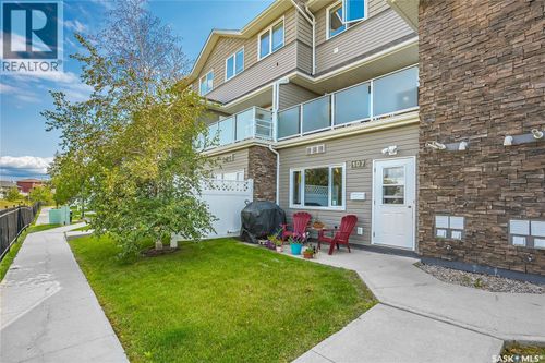 107-1022 Hampton Cir, Saskatoon, SK, S7R0K3 | Card Image