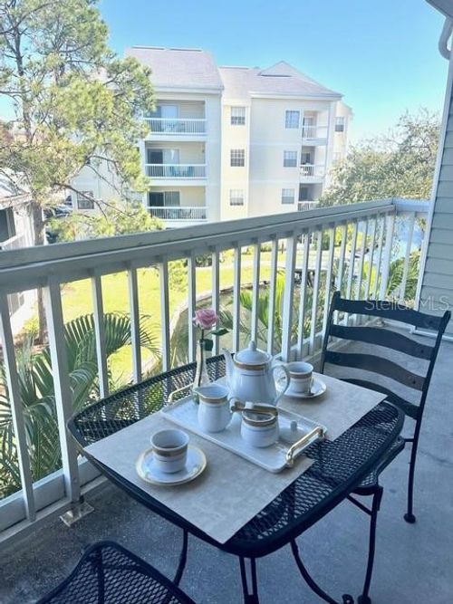 apt-11305-6826 Stones Throw Cir N, ST PETERSBURG, FL, 33710-8705 | Card Image