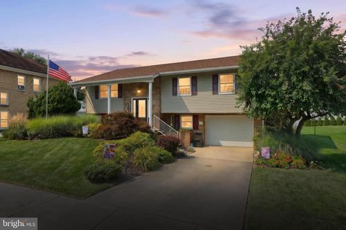 78 Crouse Park, LITTLESTOWN, PA, 17340-1338 | Card Image