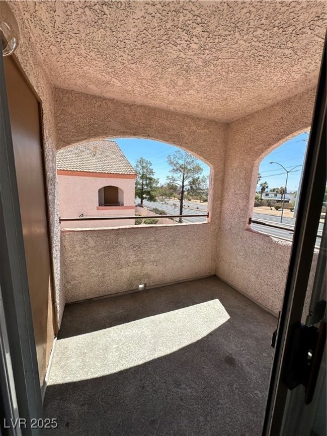 UNIT-204 - 7570 Flamingo Rd, Condo with 2 bedrooms, 2 bathrooms and null parking in Las Vegas NV | Image 13