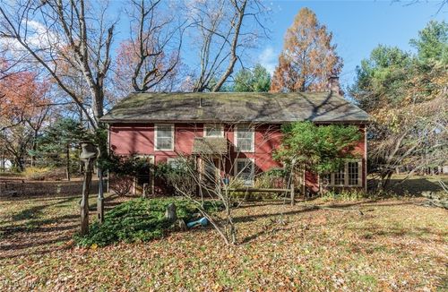 24105 Chardon Rd, Euclid, OH, 44143-1321 | Card Image