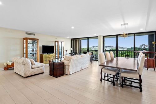 607-2450 Presidential Way, West Palm Beach, FL, 33401-1329 | Card Image
