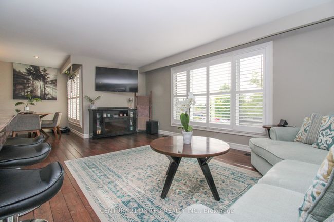 2046 Meadowview Rd, House other with 4 bedrooms, 3 bathrooms and 4 parking in Peterborough ON | Image 8